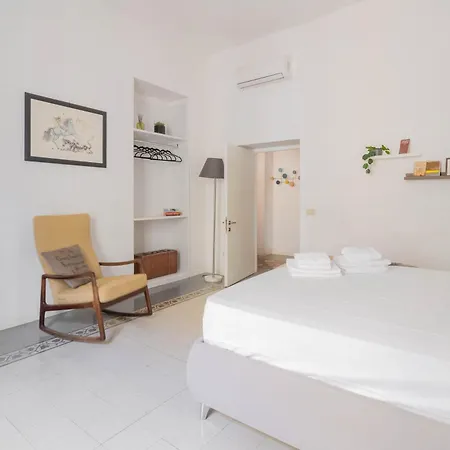 Falstaff アパート