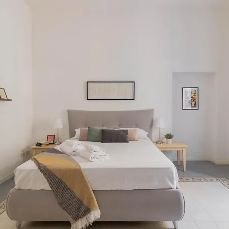 アパート Falstaff